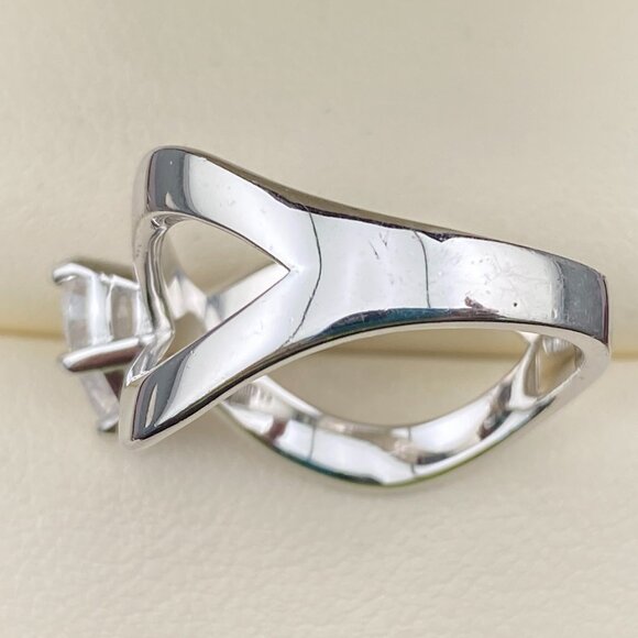 UTC 925 Sterling Silver Heart Shaped CZ, Love & Romance Ring Size 8 - 5.7 Gm. - Picture 6 of 15